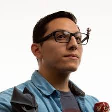 Neil Mciver's Instagram, Twitter & Facebook