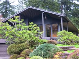 The Sutor House Has Been Praised As One Of Pietro Belluschi S 3 Best House Designs It Was One Of The Cool House Designs Mid Century Modern House House Design