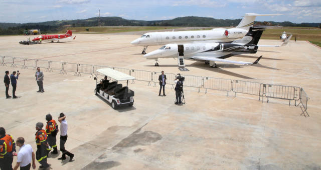 Resultado de imagem para JHSF inaugura primeiro aeroporto privado para aviação executiva no país"