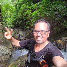 Redelén melo dos santos is a brazilian former track and field athlete who specialised in the 110 metres hurdles. Andre Dos Santos Home Facebook