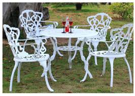 Flash furniture nantucket 6 piece black patio garden set with umbrella table and set of 4 folding chairs. White Cast 3 Piece Bistro Outdoor Patio Set Leaf Design Weather Resistant Round Table 2 Chairs Garden Furniture China Cast Iron Furniture Patio Furniture Made In China Com