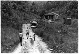 Appalachia And Poverty 4 Appalachia Appalachian People Appalachian Mountains