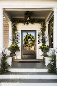 52 Outdoor Christmas Decorations That Are Both Festive And Chic Christmas House Lights Outdoor Christmas Lights Christmas Decorations Diy Outdoor