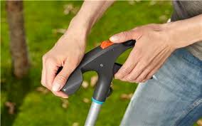 Maybe you would like to learn more about one of these? Gardena Mechanical Grass Shears Long Handled Swivel Grass Shears