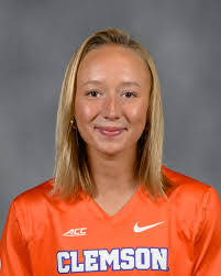 Ella Little's Instagram, Twitter & Facebook