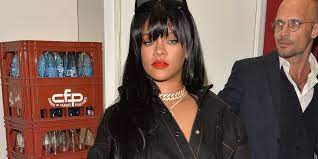 She wore this hairstyle at her fentyskin launch and it was super cute. Rihanna Got Bangs For Fall So Now We Will Too Rihanna New Fringe Red Lipstick Fenty Event 2019