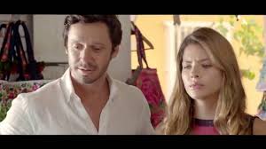 Luego de conocerse en un avión, manuel y abril quedan flechados instantáneamente pero el d., sinopsis, trailers, fotos, criticas, ranking Trailer El Hilo Rojo Youtube