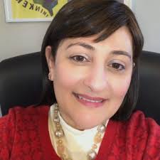 Dr. Lobna Karoui (@exponentialtrust) • Instagram photos and videos