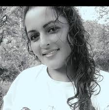 Cristina Leon's Instagram, Twitter & Facebook