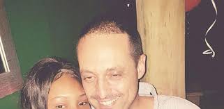 Hallan cadáver de una joven en una cisterna, persiguen a su pareja de  origen español