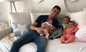 Lengte, gewicht, lichaamsafmetingen, tattoos & stijl. Why Cristiano Ronaldo Refuses To Get A Tattoo Hello