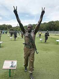 Solomon appealed his sentence in the supreme court and judge ramon leon (tony leon's father). Freedom Fighter Solomon Kalushi Mahlangu 10 July 6 April Bravery Sacrificing His Life For Freedom And Democracy In S African Royalty Pop Musicians Photo