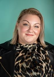 Danielle Lowry's Instagram, Twitter & Facebook