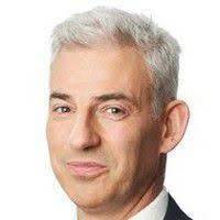 Chris Harvey: British news presenter (1971-)