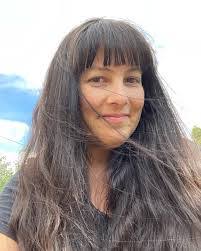 Candice Grow's Instagram, Twitter & Facebook