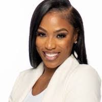 Desirae Simmons's Instagram, Twitter & Facebook