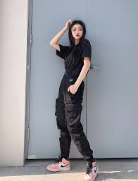 Our jogger pants and shorts have come a long, long way and are now available in more colors and styles than ever. Black Jogger Pants Rose Blackpink K Fashion At Fashionchingu