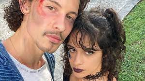 Camila cabello celebrated memorial day by posting a photo dump on her instagram, giving her fans a glimpse of her life with her boyfriend, shawn mendes, in los angeles. Shawn Mendes Und Camila Denken Schon Uber Verlobung Nach Promiflash De