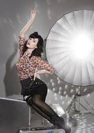 The singer teased her new track on instagram earlier in the day on wednesday. Katy Perry Biography Photos Facts Affairs Family Height And Weights 2021