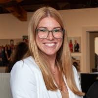 Samantha Trott's Instagram, Twitter & Facebook