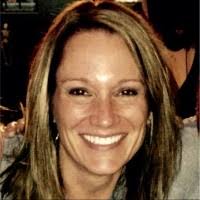 Lori Lindell's Instagram, Twitter & Facebook