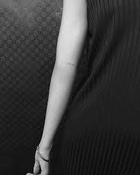The second figure is drawn ii, the third iii and so on. 46 Cute Small Tattoos And Design Ideas By Celebrity Tattoo Artist Jonboy Glamour
