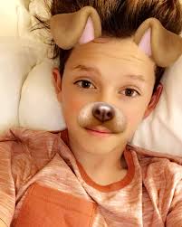 Holly Munro (@HollyMunro4)