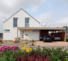 Der offen gestaltete haus grundriss ist rund 330 qm groß und verfügt über insgesamt 4. Garage Und Carport Welche Dachform Ist Die Richtige