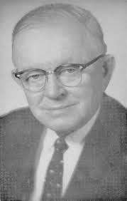 Estella Everett's Instagram, Twitter & Facebook