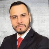 40+ perfiles de «Ulises Correa»