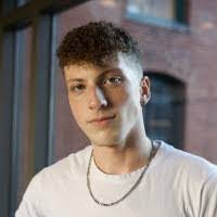 Madeline Abernathy's Instagram, Twitter & Facebook