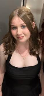 Can anybody restore and sharpen this phot po please? And thank you very  much!