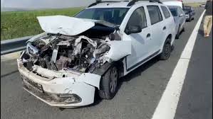 Traficul rutier este oprit total pe sensul către constanța, formându. 5zfal6ofpacoum
