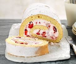 Erdbeerroulade Rezept Erdbeerroulade Rouladen Kuchen Kuchen Desserts