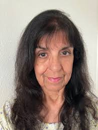 Carmen Lange's Instagram, Twitter & Facebook