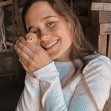 Sarah Catherine Hook icons like or reblog if you save/use! credits:  demiscarefully/benzosdavis