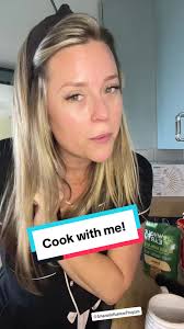 Dani Daniels Kit Hen