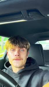 Tabatha Odell's Instagram, Twitter & Facebook