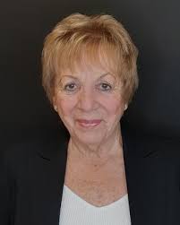 Agnes Aaron's Instagram, Twitter & Facebook