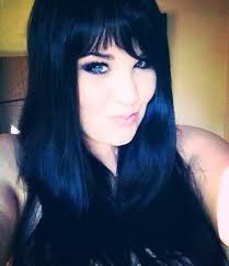 10 Mavi Siyah Sac Rengi Ornekleri En Guzel Sac Modelleri Ve Kesimleri Hair Color For Black Hair Black Hair Dye Blue Black Hair