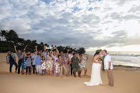 The best hawaii wedding venues for every type of couple. Coronavirus And Your Hawaii Wedding Plans Updated 5 20 20 Hawaii Wedding Packages