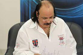 هو محمد بن عبد الله بن عبد المطلب، خاتم الأنبياء و الرسل، و رسول الله إلى البشرية بالدين الإسلامي الحنيف ليخرجهم من الظلمات إلى النور. Ø·Ù„Ø¹Øª Ø²ÙƒØ±ÙŠØ§ ÙˆÙŠÙƒÙŠØ¨ÙŠØ¯ÙŠØ§