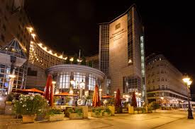 Melihat yang akan di pump cukong : Kempinski Budapest Wins Two 2017 Awards Budapesty