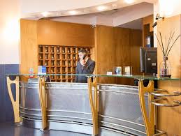 Those with kitchens can make meals in the room. Hotel In Naples Bw Hotel Plaza Naples