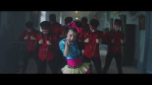 La vie est belle est une chanson du groupe de musique français indochine. Nassi La Vie Est Belle Official Video Youtube