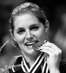 My sister Valérie announced her retirement from professional volleyball  this weekend. She looks back