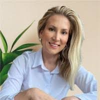 Danielle Hoo's Instagram, Twitter & Facebook