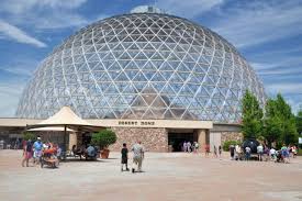 The World S Largest Indoor Desert Is Right Here In Nebraska And You Ll Want To Visit Deserts Of The World Omaha Zoo Nebraska