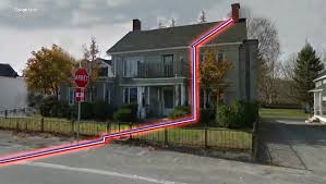 Among canada's citizen detectives are those spurred on by the canada border services agency. This Border Straddling U S Home Has A Door That Leads Right To Canada National Globalnews Ca