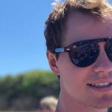 Larry Covert's Instagram, Twitter & Facebook